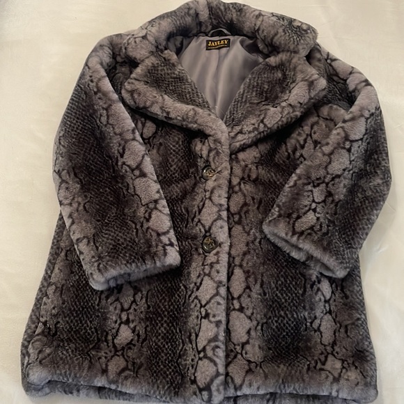 Jayley Collection Faux Fur Oversized Python Print Coat One Size - Picture 2 of 9